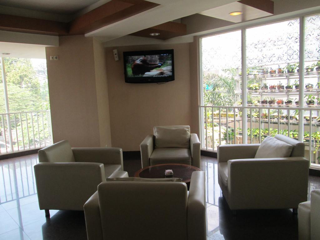 Anggrek Shopping Hotel Bandung Exterior photo