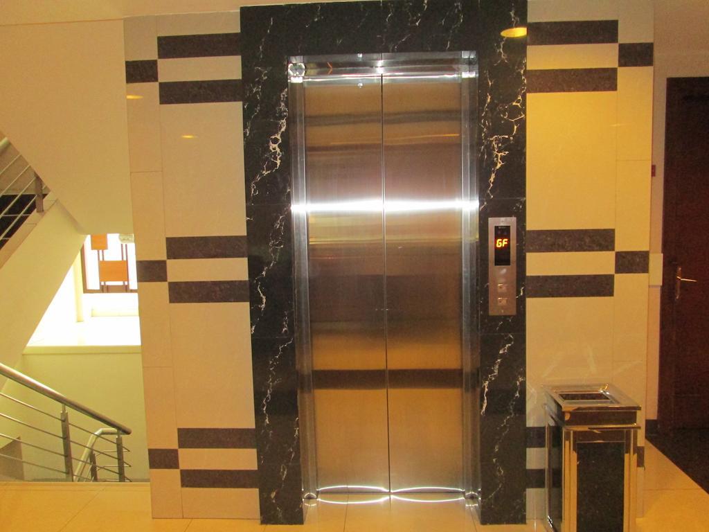 Anggrek Shopping Hotel Bandung Exterior photo