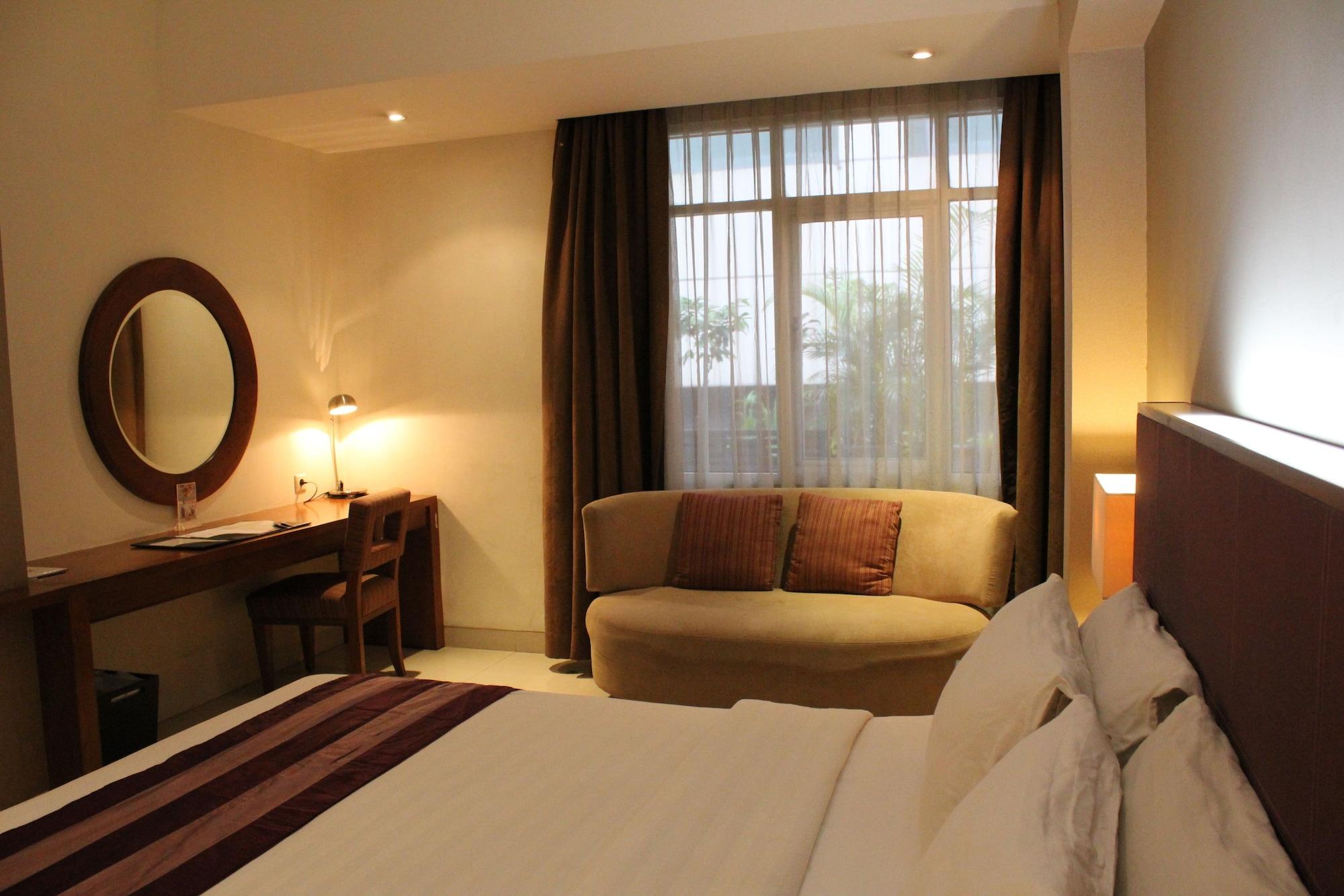 Anggrek Shopping Hotel Bandung Exterior photo