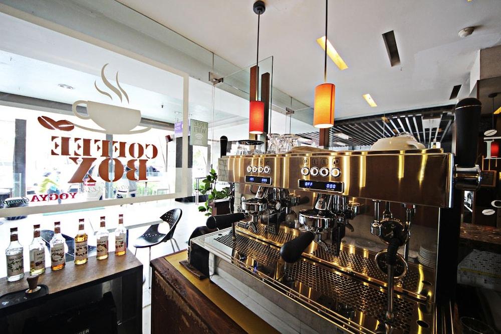 Anggrek Shopping Hotel Bandung Exterior photo
