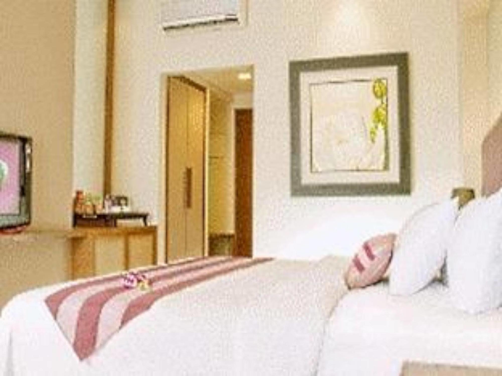 Anggrek Shopping Hotel Bandung Exterior photo